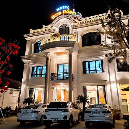 Hotel Hoa NáNg Bảo Lộc Esterno foto