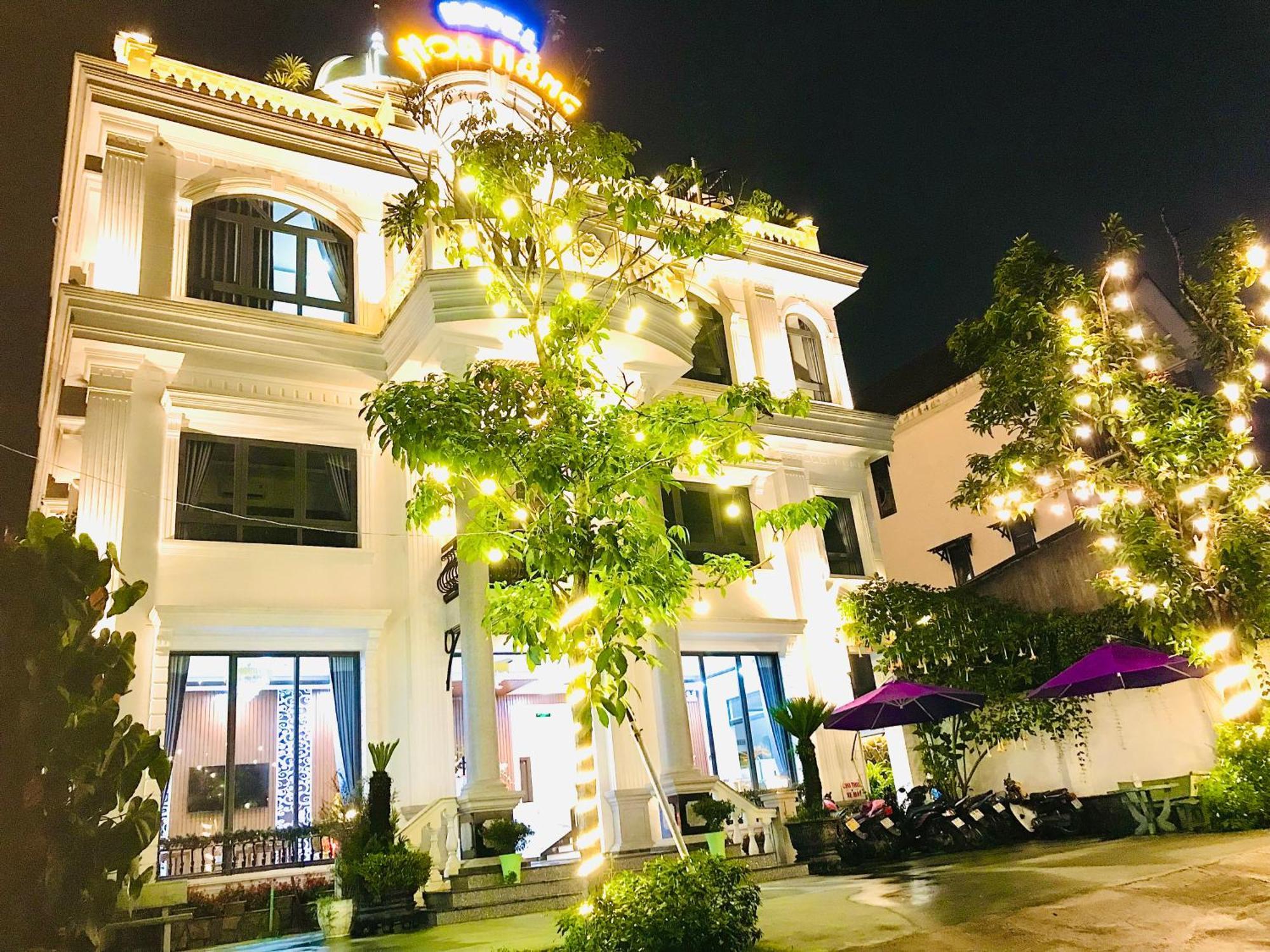 Hotel Hoa NáNg Bảo Lộc Esterno foto